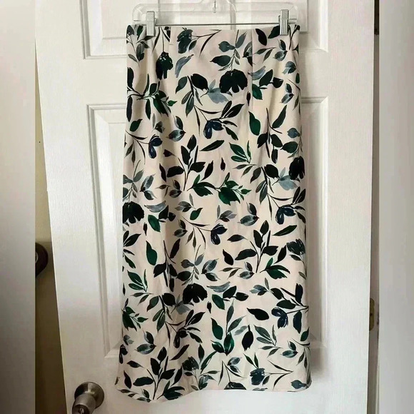 Rachel Zoe Floral flowy midi skirt, blue and green, women size 8, midi skirt - Picture 2 of 4